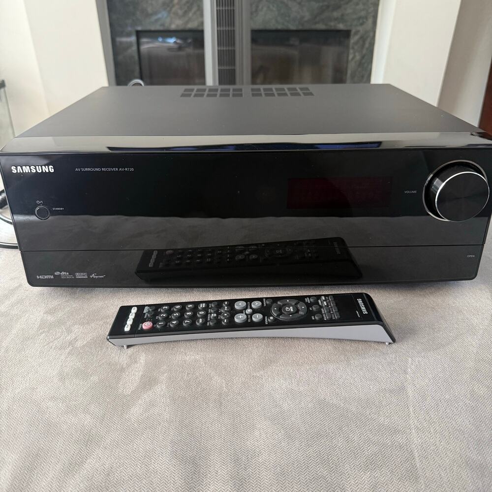 Samsung AV-R720 7.1 Channel AV Surround Sound Receiver HDMI w/ Remote Tested